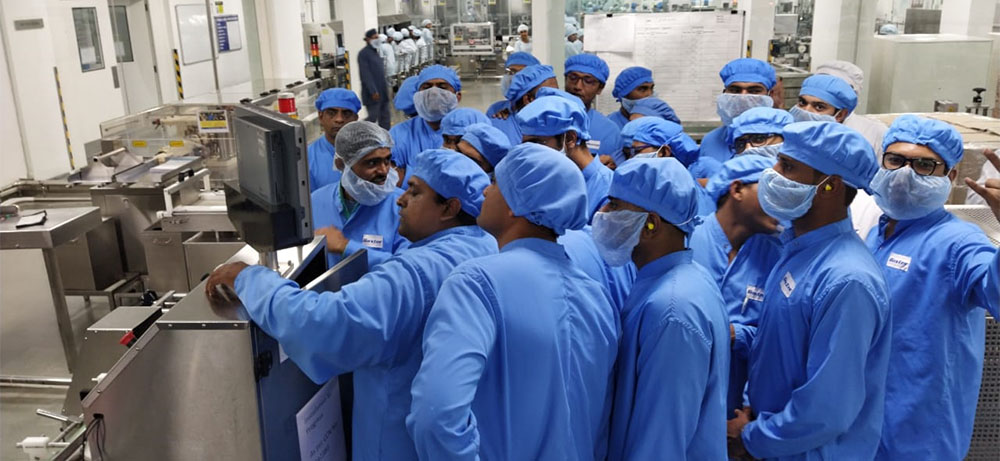 SPAN Engineer giving training to machine operators